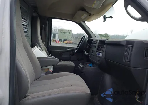 2010 GMC Savana 2500 Work Van z USA, uszkodzony, nr VIN 1GTZGFBG2A1183459